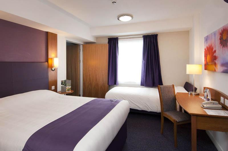Premier Inn Ipswich North Exterior photo