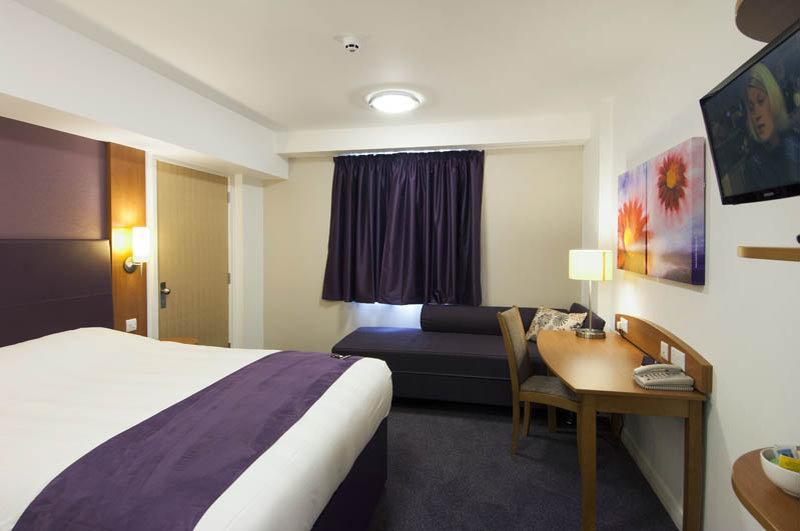 Premier Inn Ipswich North Exterior photo